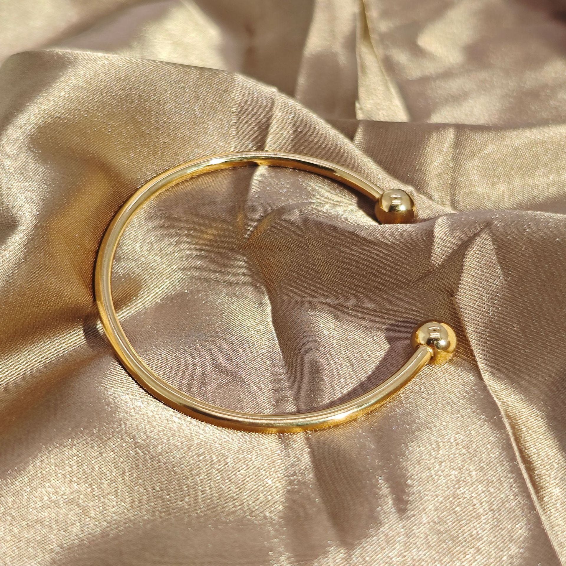 Wholesale Stainless Steel Open Cuff Bangle Bracelet – Gold / Silver / Rose Gold (MOQ 100 pcs)